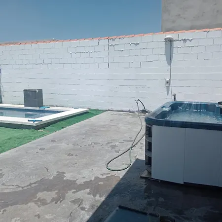 度假居 White Relax House For 6 - Pool & Spa Prive 奇克拉纳－德拉弗龙特拉