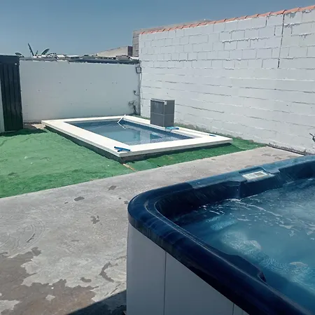 度假居 White Relax House For 6 - Pool & Spa Prive